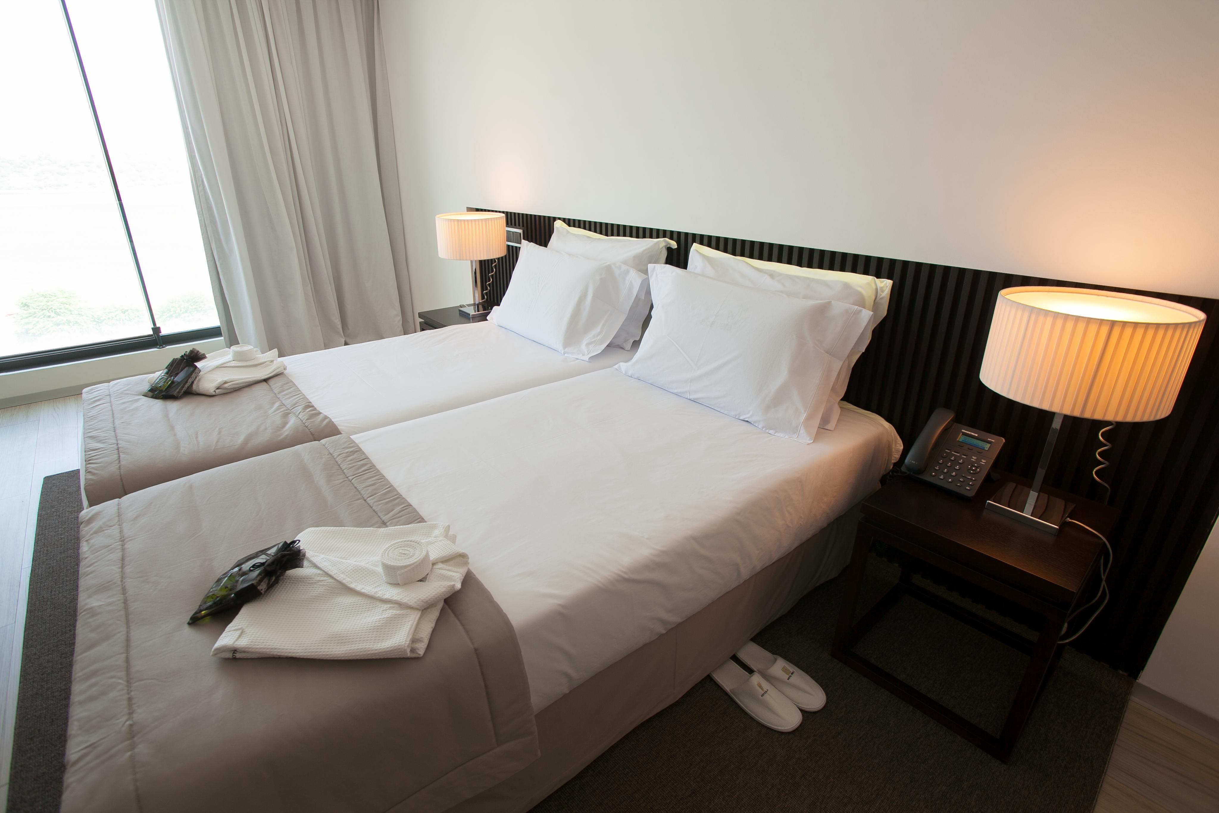 פראייה Hotel Perola מראה חיצוני תמונה